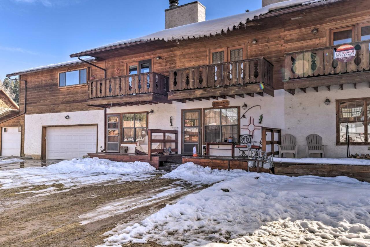 Downtown Red River Retreat With Mtn Views And Yard المظهر الخارجي الصورة
