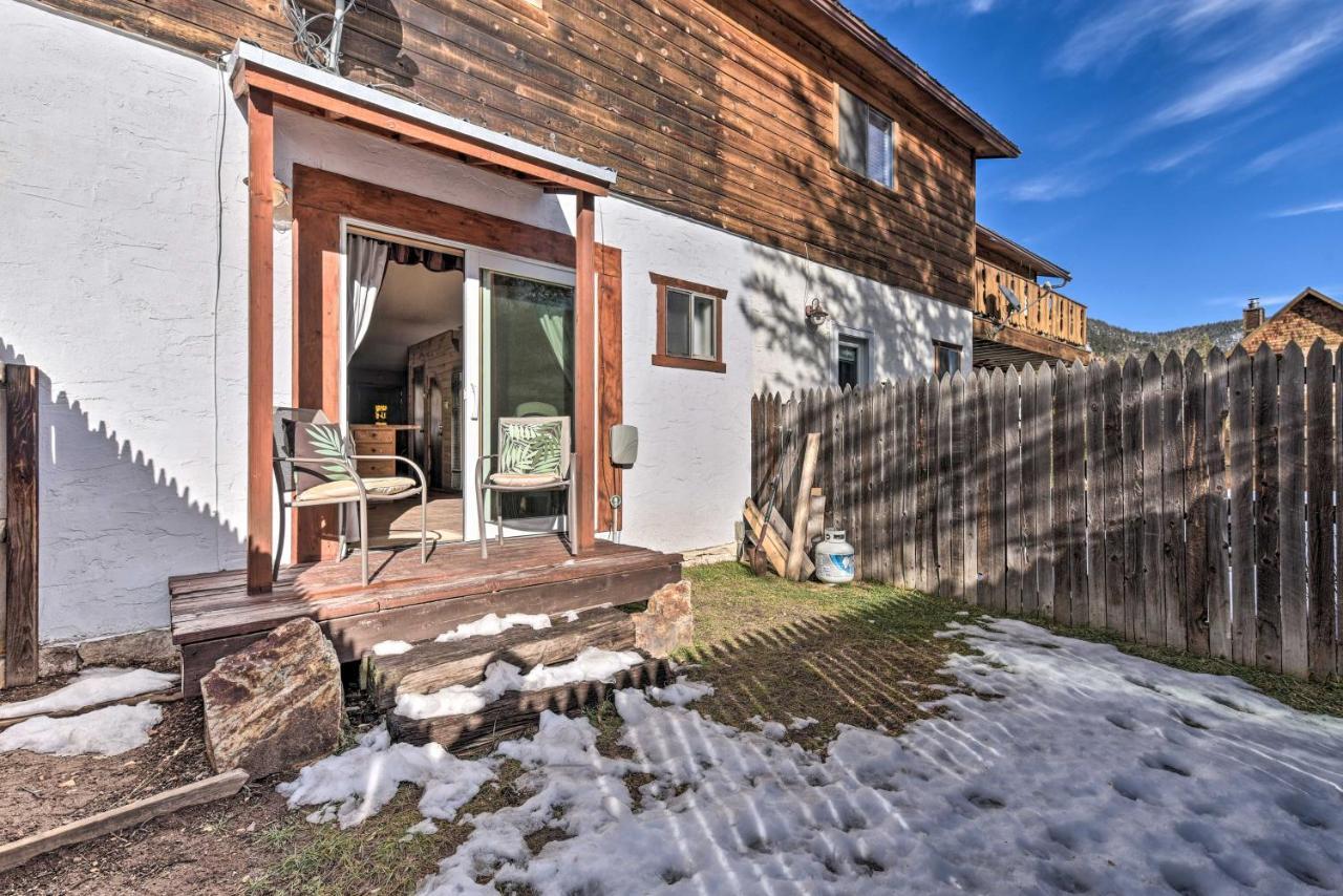 Downtown Red River Retreat With Mtn Views And Yard المظهر الخارجي الصورة