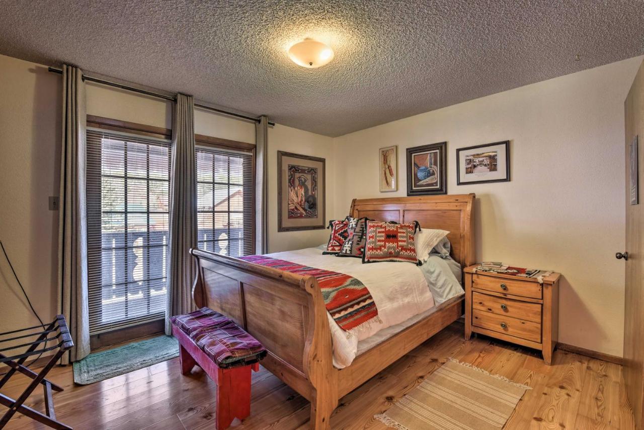 Downtown Red River Retreat With Mtn Views And Yard المظهر الخارجي الصورة